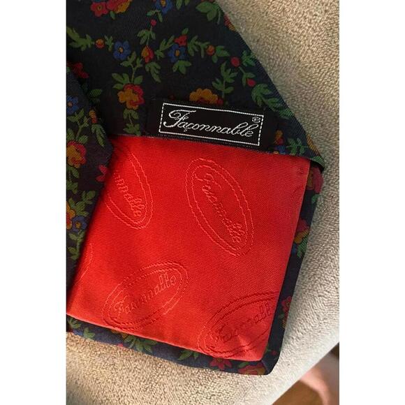 Set of Three Designer Men's Ties - Sarchi, Faconnable, Chaps - Picture 5 of 7